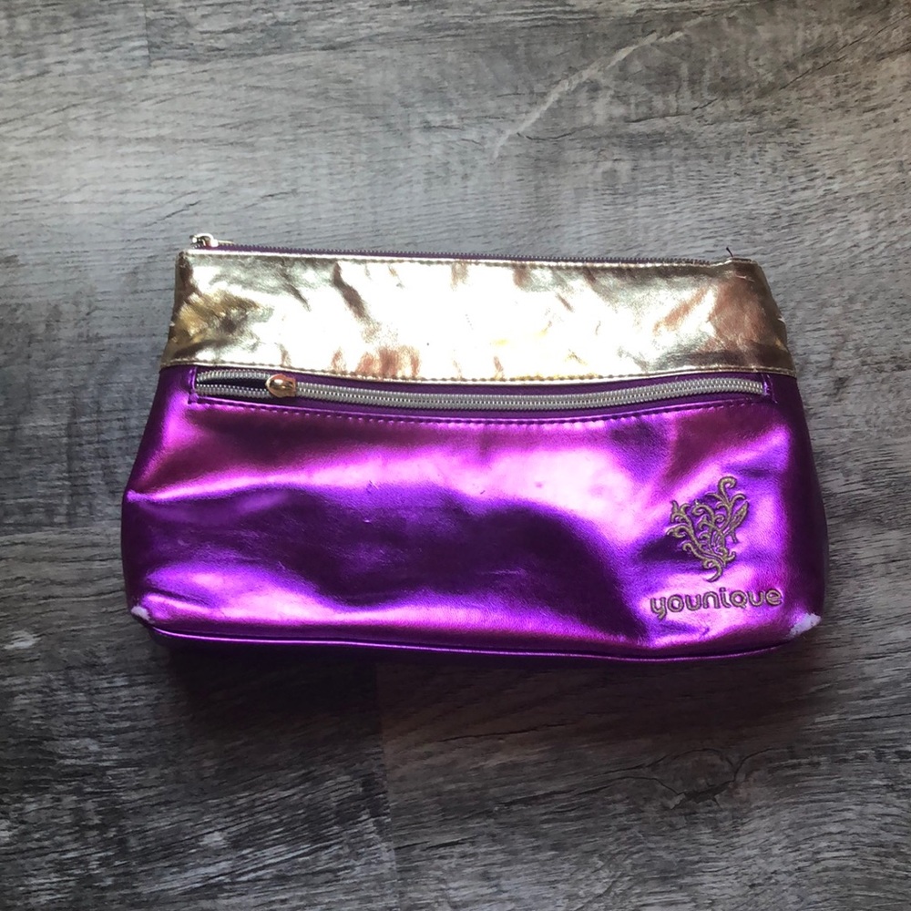 Younique bag